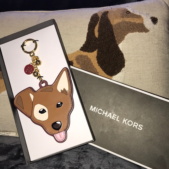 MICHAEL Michael Kors Other - Michael Kors SPOT leather key charm
